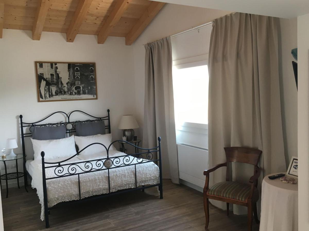 サチーレ Ca Petra Bed & Breakfast エクステリア 写真